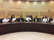 طلاب مشروع التعليم الى القمم في زيارة الى مقر الكنيست